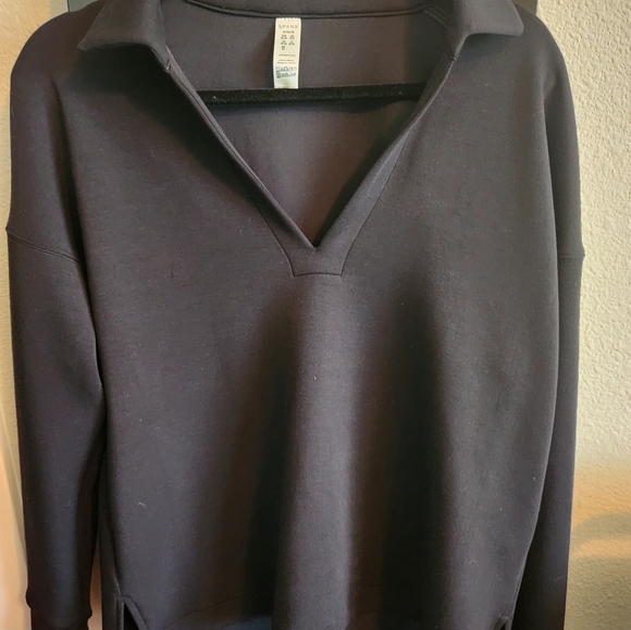 SPANX AirEssentialsPolo Top - Picture 2 of 2